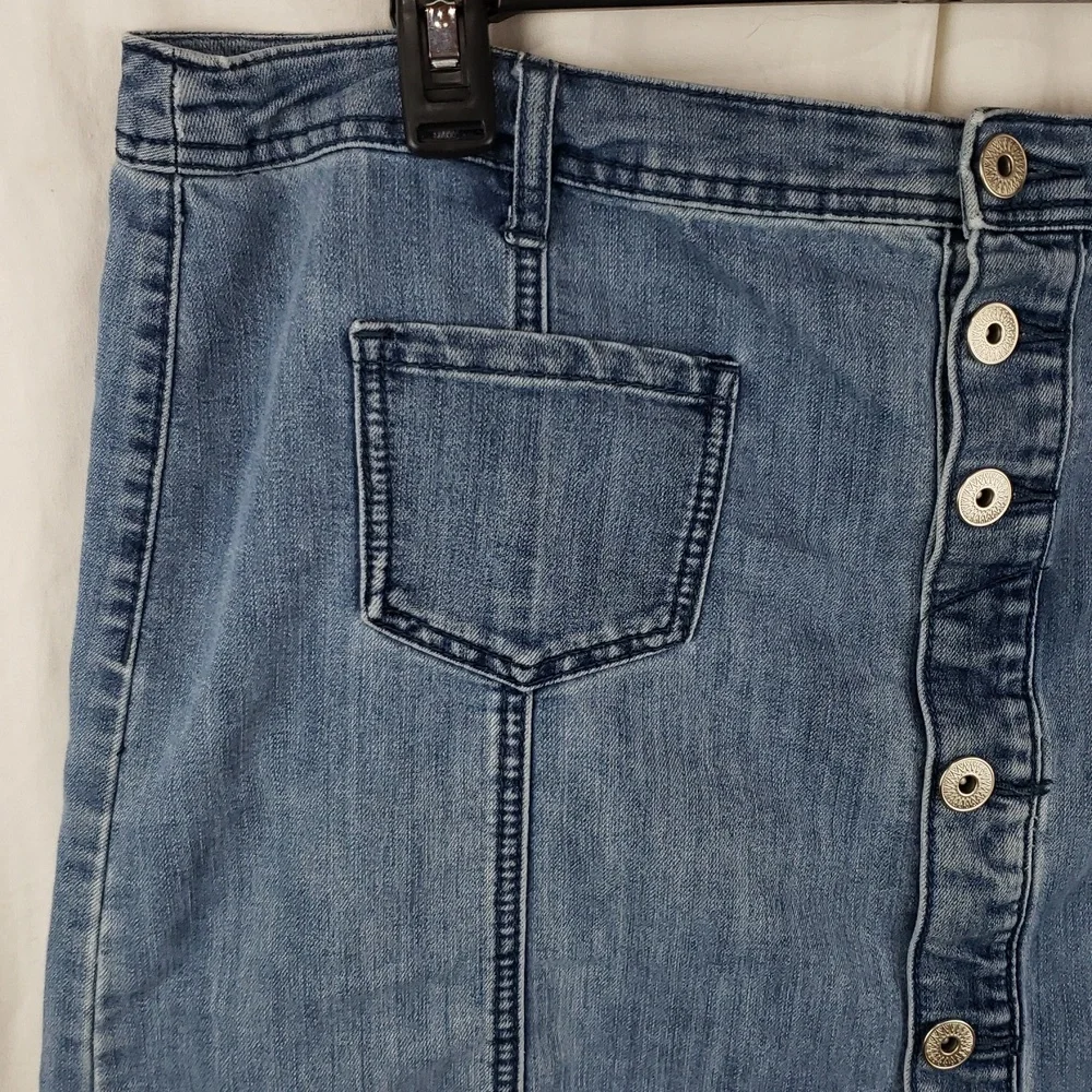 Christopher & Banks 16 Blue Jean Pencil Skirt